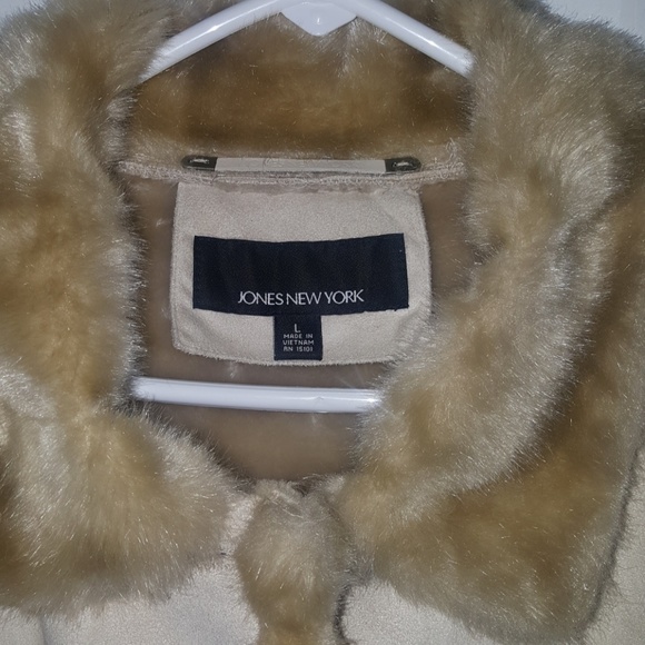 Coat - Picture 2 of 5